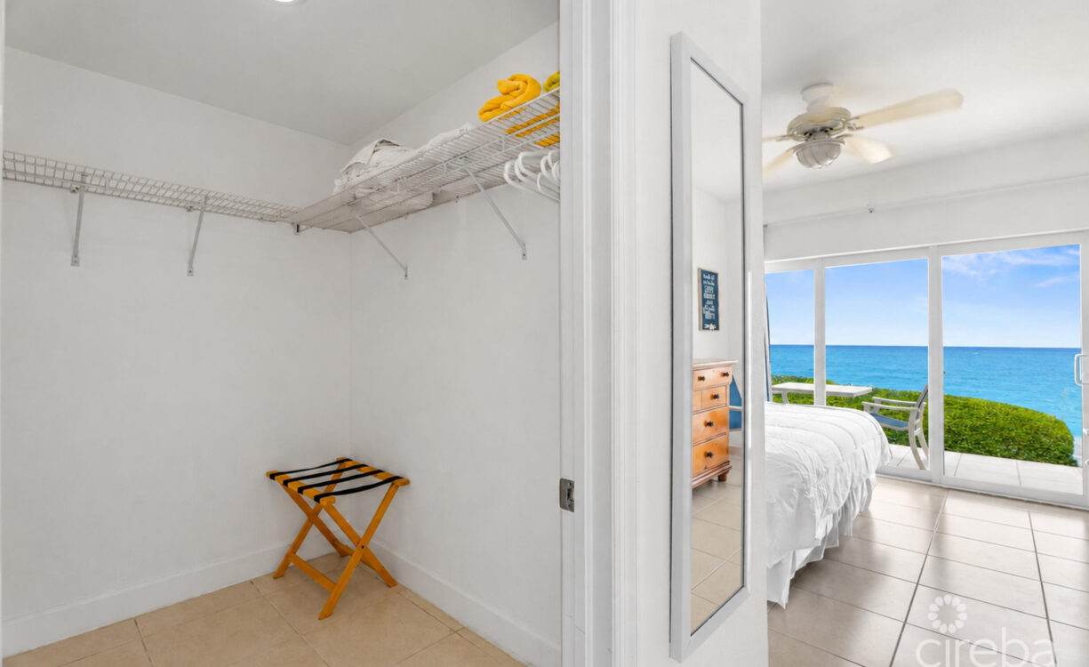 CASTAWAY COVES #115 UPDATED FIRST FLOOR RETREAT
