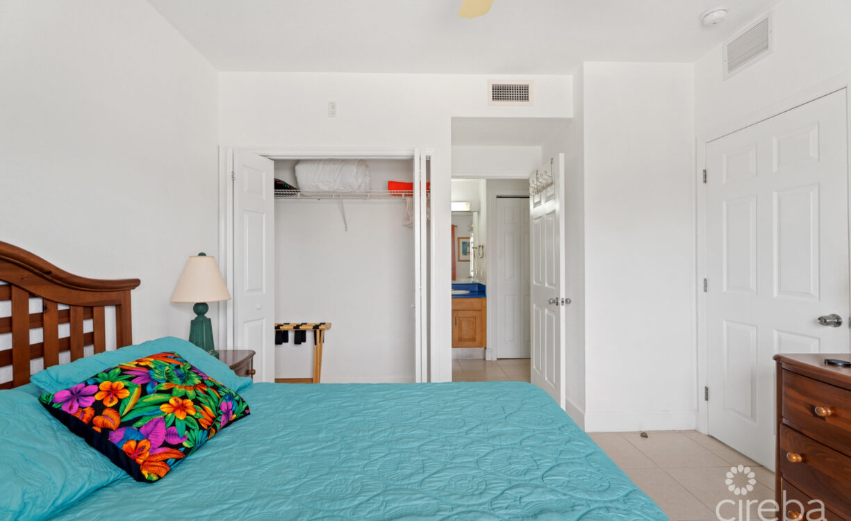 CASTAWAY COVES #115 UPDATED FIRST FLOOR RETREAT