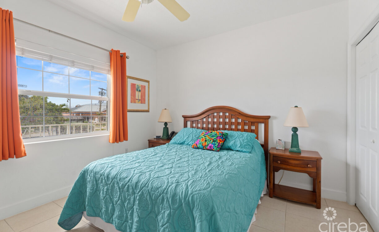 CASTAWAY COVES #115 UPDATED FIRST FLOOR RETREAT