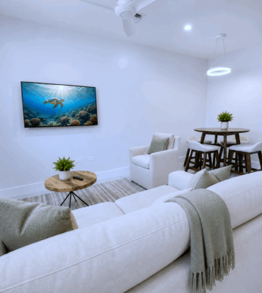 YARL 1BED/1BATH -- FURNISHED