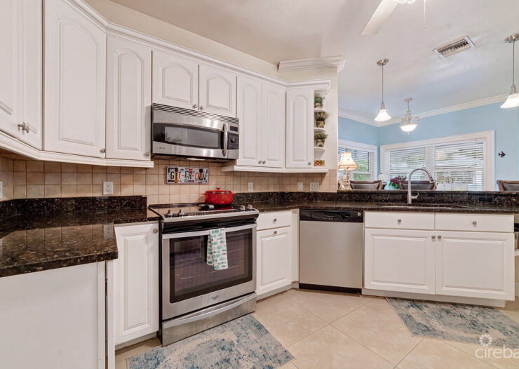 SAVANNAH 3 BED HOME WITH 1 BED RENTAL INCOME - $25K KYD CASHBACK INCENTIVE.