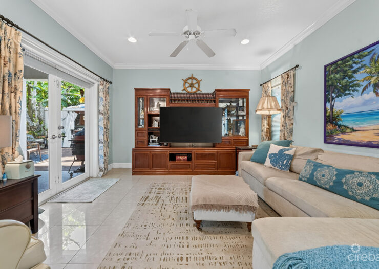 SAVANNAH 3 BED HOME WITH 1 BED RENTAL INCOME - $25K KYD CASHBACK INCENTIVE.