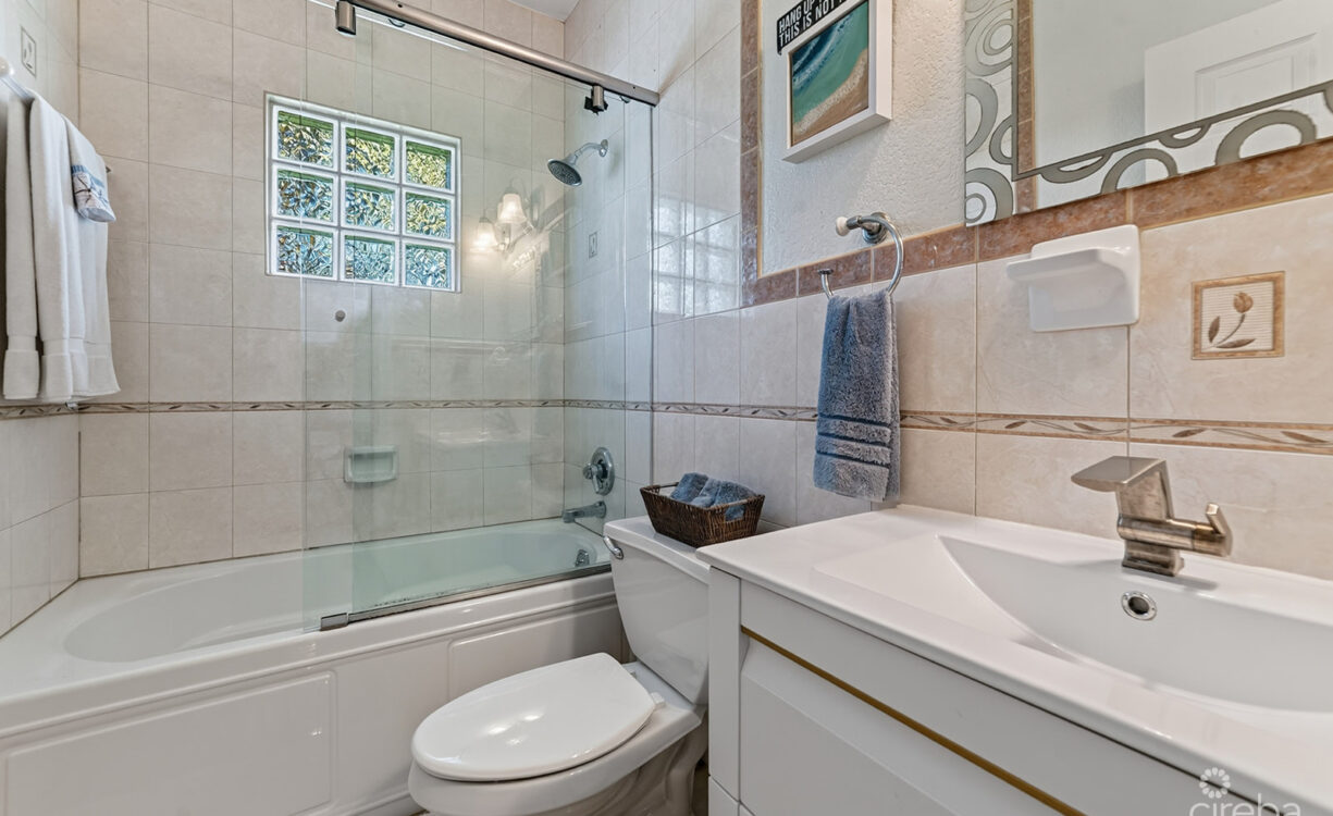 SAVANNAH 3 BED HOME WITH 1 BED RENTAL INCOME - $25K KYD CASHBACK INCENTIVE.