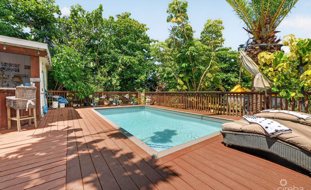 SAVANNAH 3 BED HOME WITH 1 BED RENTAL INCOME - $25K KYD CASHBACK INCENTIVE.