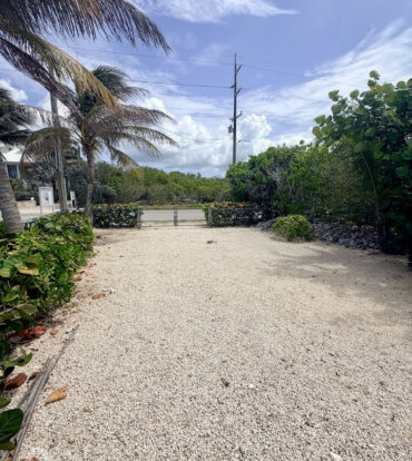 LARGE BEACHFRONT LOT - RUM POINT DRIVE - PERFECT ESTATE PARCEL