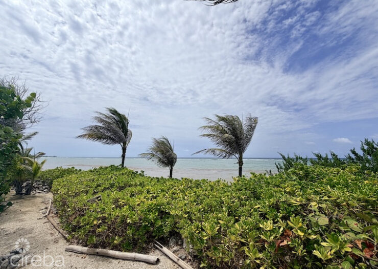LARGE BEACHFRONT LOT - RUM POINT DRIVE - PERFECT ESTATE PARCEL