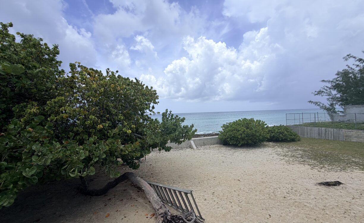 OCEAN VIEW APARTMENT IN A DUPLEX, NORTH WEST POINT ROAD