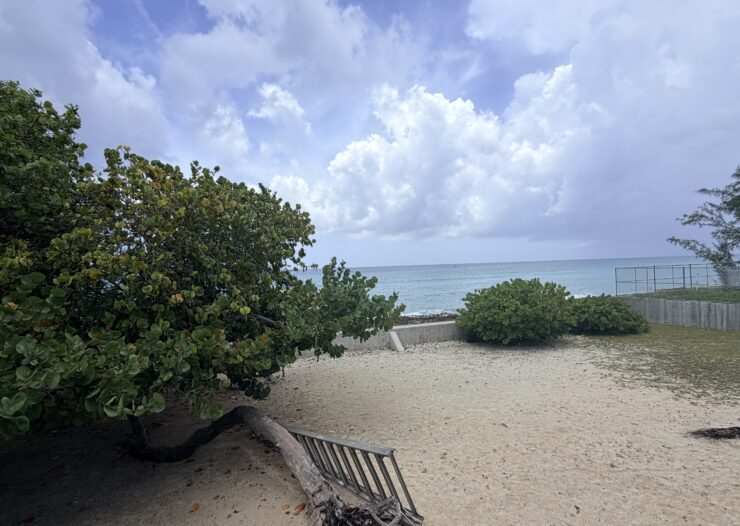 OCEAN VIEW APARTMENT IN A DUPLEX, NORTH WEST POINT ROAD
