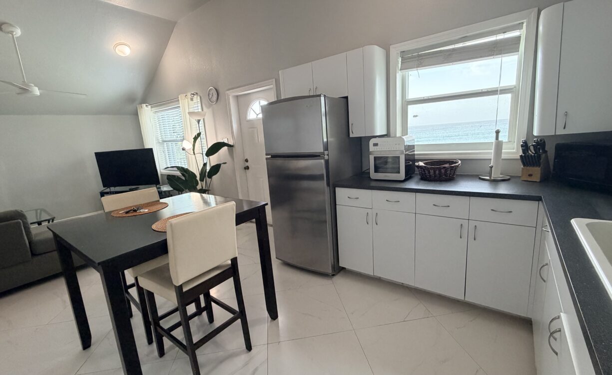 OCEAN VIEW APARTMENT IN A DUPLEX, NORTH WEST POINT ROAD