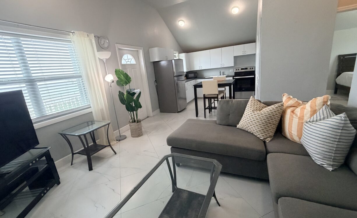 OCEAN VIEW APARTMENT IN A DUPLEX, NORTH WEST POINT ROAD