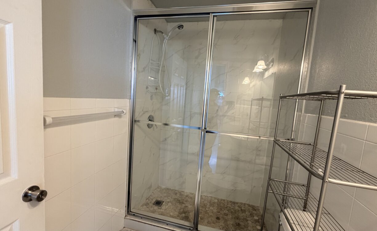 OCEAN VIEW APARTMENT IN A DUPLEX, NORTH WEST POINT ROAD