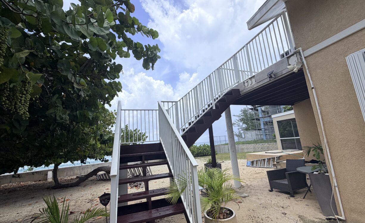 OCEAN VIEW APARTMENT IN A DUPLEX, NORTH WEST POINT ROAD