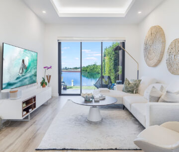 PARAISO  # 8 PHASE 2 (PRIVATE POOL & DOCK SPACE FOR EACH UNIT)
