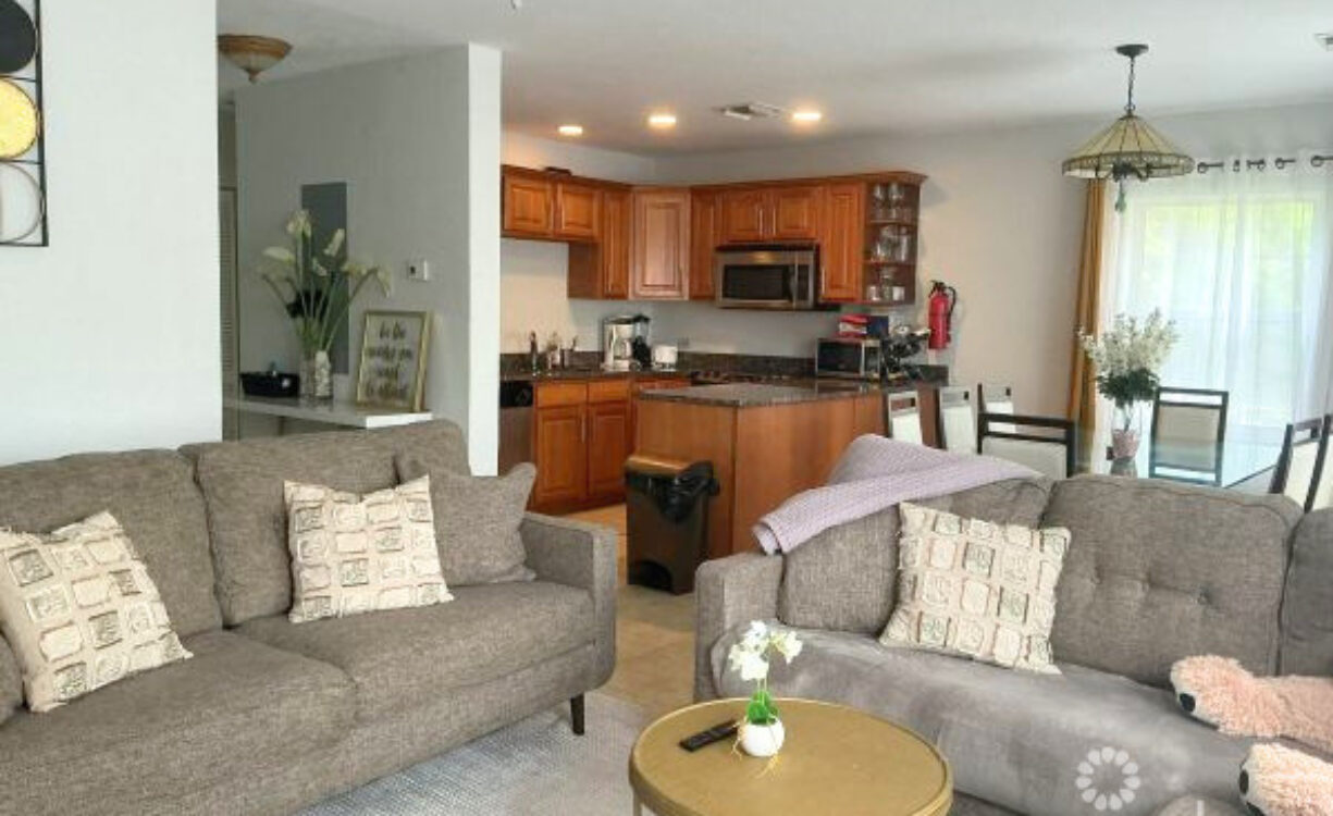 NORTH SIDE CONDOS #302