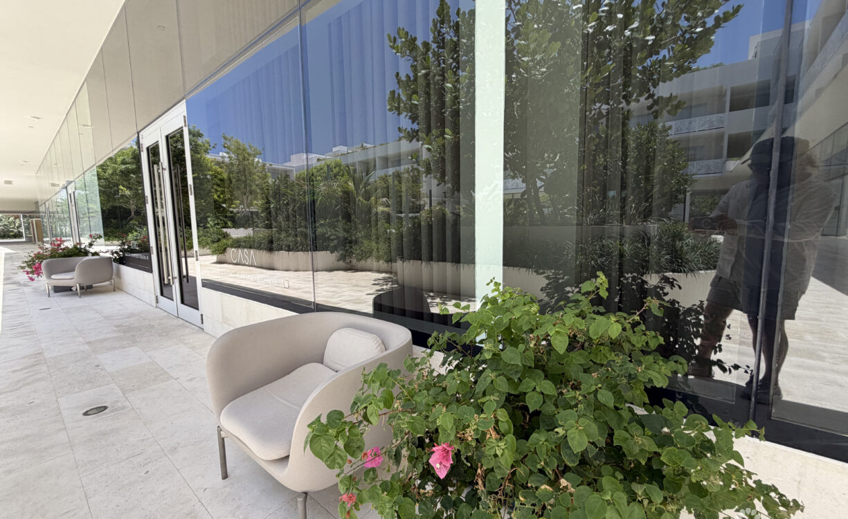 GROVE TOO  COMMERCIAL OFFICE SPACE - RARE CORNER LOCATION
