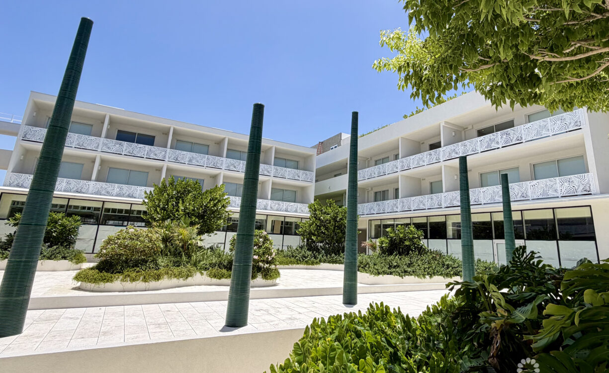 GROVE TOO  COMMERCIAL OFFICE SPACE - RARE CORNER LOCATION