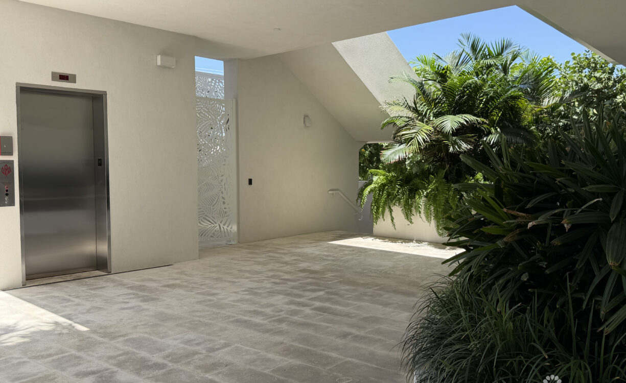 GROVE TOO  COMMERCIAL OFFICE SPACE - RARE CORNER LOCATION