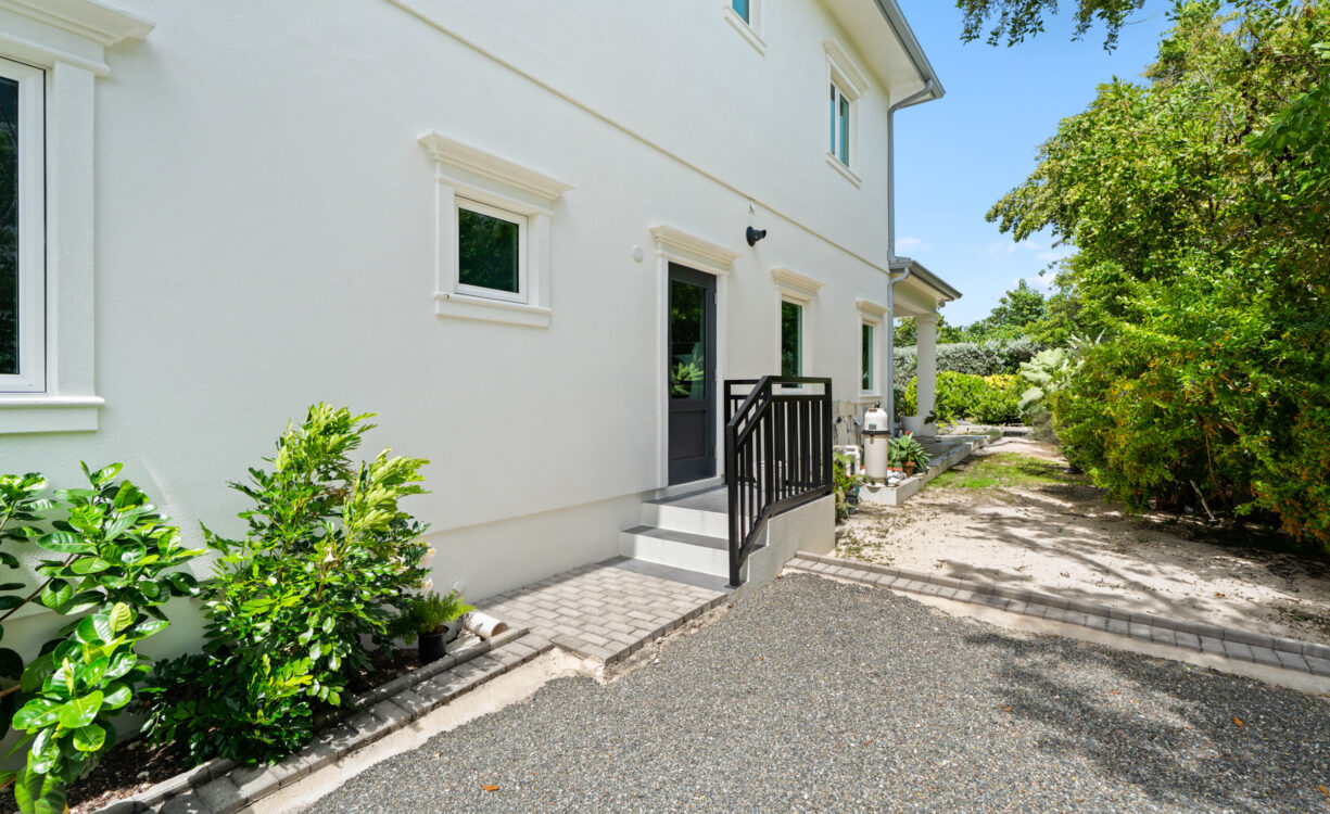 THE CHYMES 7, SOUTH SOUND HOME