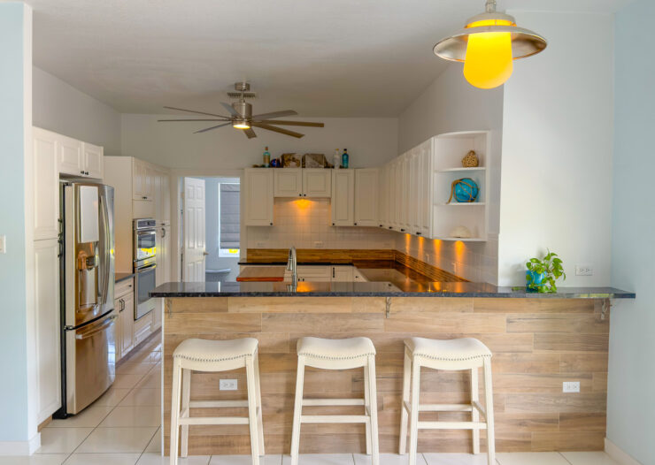 SNUG HARBOUR ANDREW DRIVE - 4 BEDROOM FAMILY HOME IN THE SEVEN MILE BEACH CORRIDOR