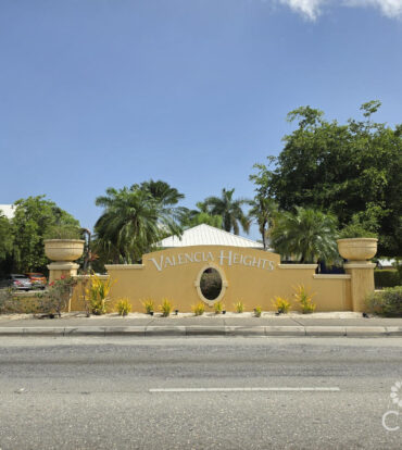 VALENCIA HEIGHTS 2 BED PLUS DEN