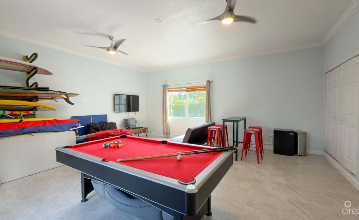 SNUG HARBOUR ANDREW DRIVE - 4 BEDROOM FAMILY HOME IN THE SEVEN MILE BEACH CORRIDOR