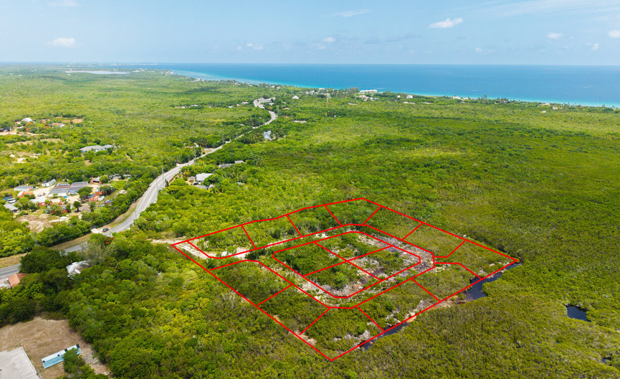 4.7 ACRES - 16 LOT SUBDIVISION WITH PLANNING APPROVAL