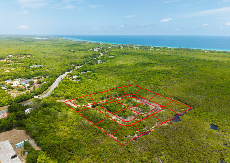 4.7 ACRES - 16 LOT SUBDIVISION WITH PLANNING APPROVAL