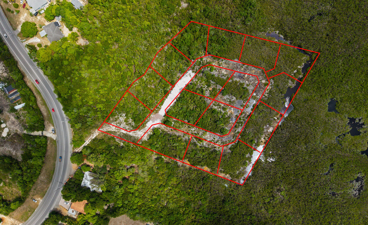 4.7 ACRES - 16 LOT SUBDIVISION WITH PLANNING APPROVAL