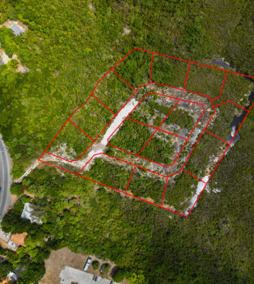 4.7 ACRES - 16 LOT SUBDIVISION WITH PLANNING APPROVAL