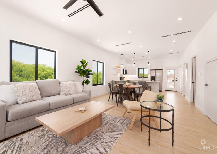 2 BEDROOM, 2.5 BATHROOM DUPLEX IN LOOKOUT GARDEN