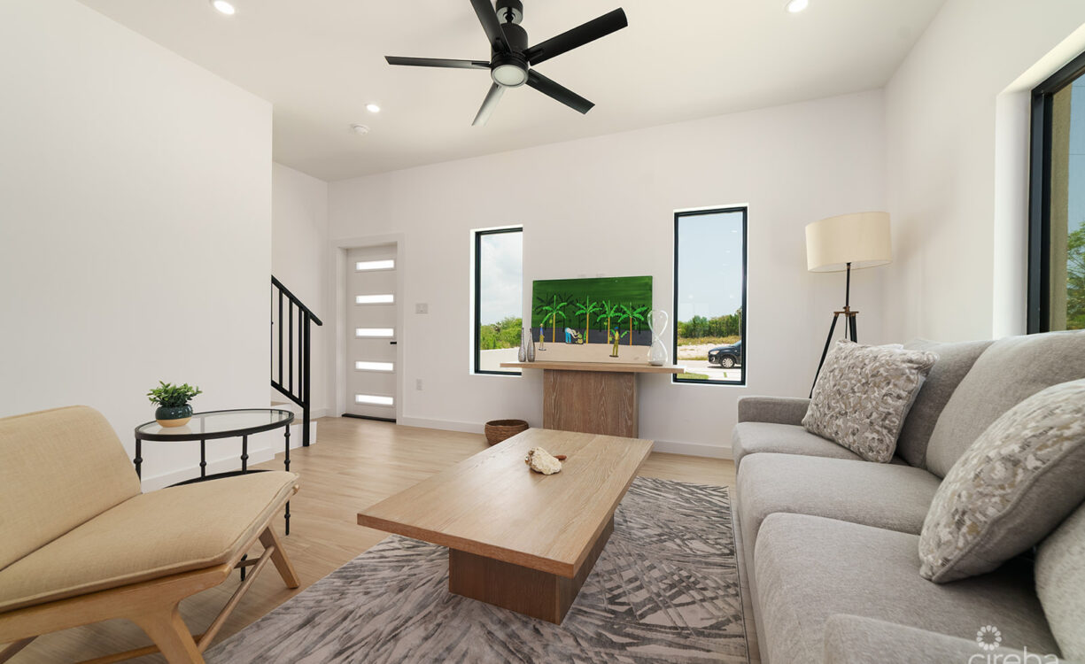 2 BEDROOM, 2.5 BATHROOM DUPLEX IN LOOKOUT GARDEN