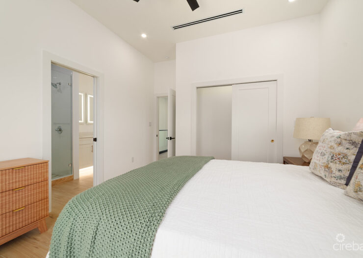 2 BEDROOM, 2.5 BATHROOM DUPLEX IN LOOKOUT GARDEN
