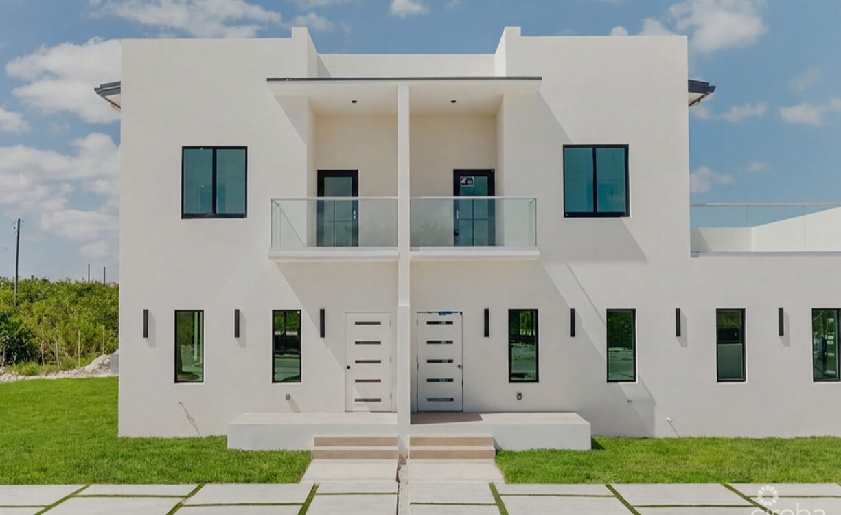 2 BEDROOM, 2.5 BATHROOM DUPLEX IN LOOKOUT GARDEN