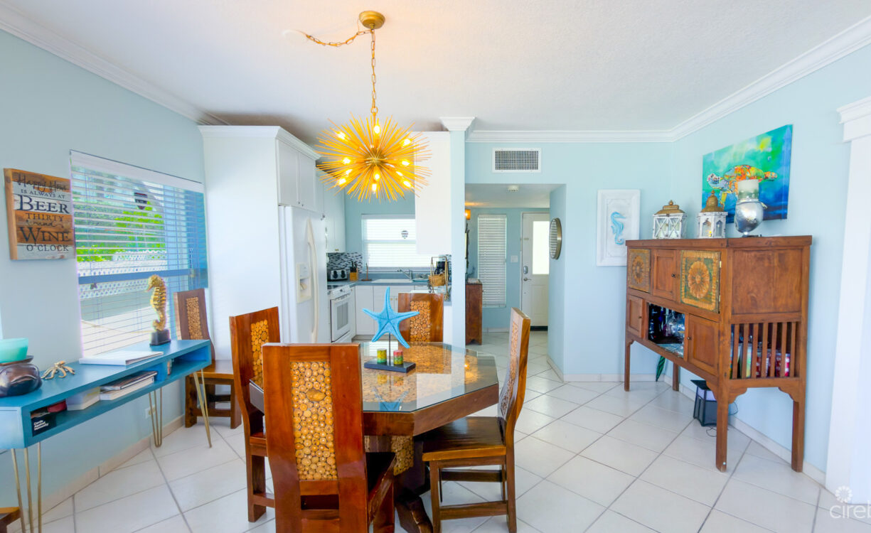 3 BED SEVEN MILE BEACHFRONT CONDO TAMARIND BAY