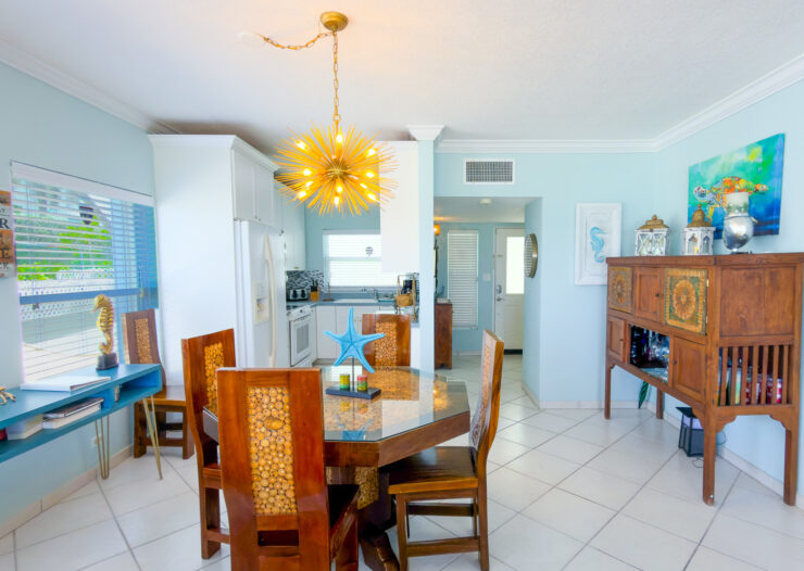 3 BED SEVEN MILE BEACHFRONT CONDO TAMARIND BAY