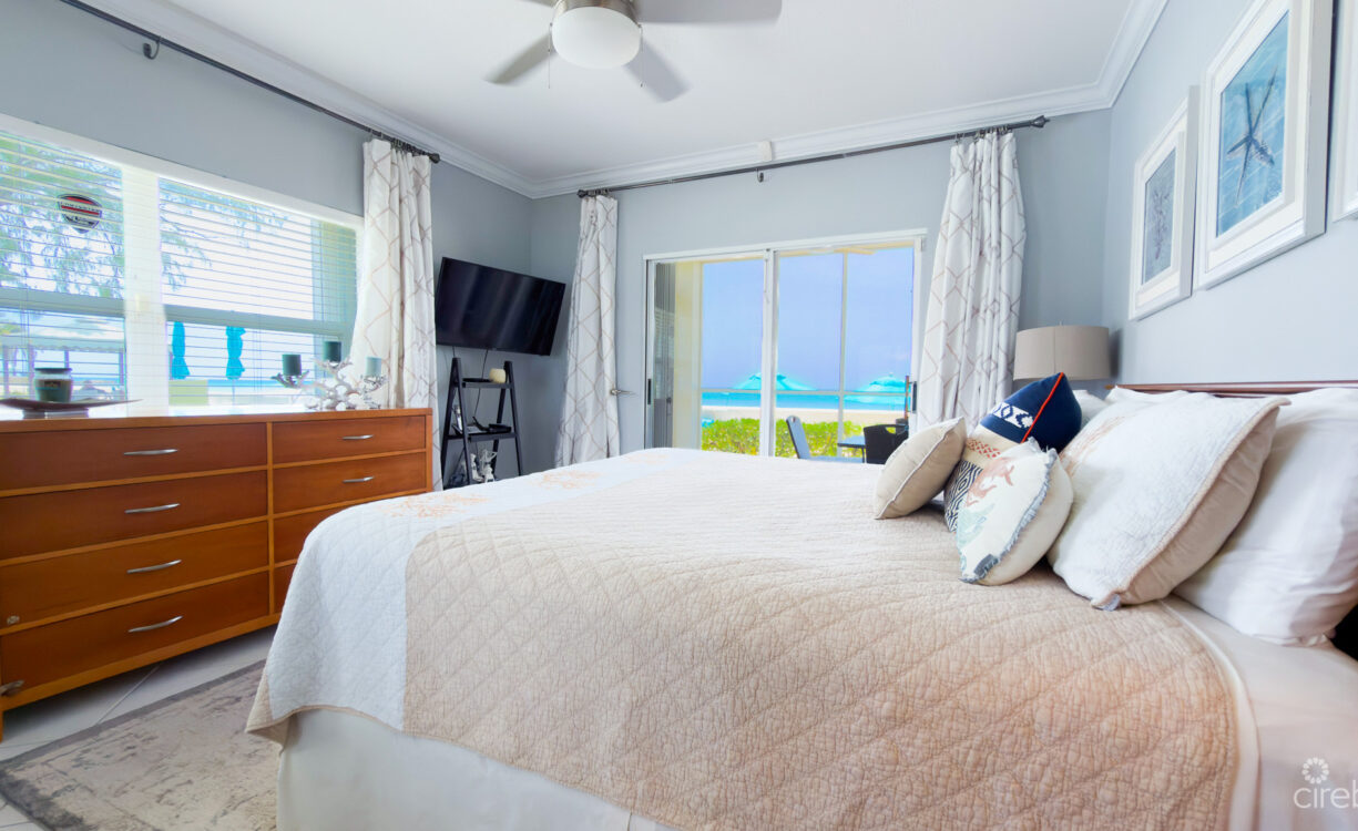 3 BED SEVEN MILE BEACHFRONT CONDO TAMARIND BAY