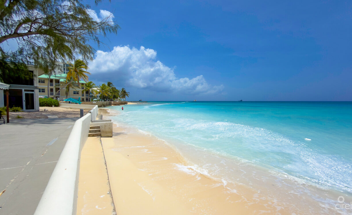 3 BED SEVEN MILE BEACHFRONT CONDO TAMARIND BAY