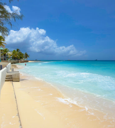 3 BED SEVEN MILE BEACHFRONT CONDO TAMARIND BAY