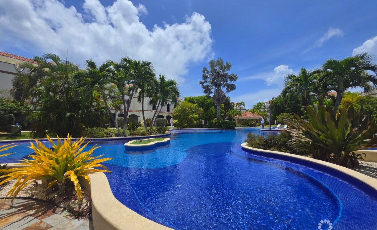 SAN SEBASTIAN PHASE 2 | 4BED/3.5BATH | GARDEN & POOL VIEW