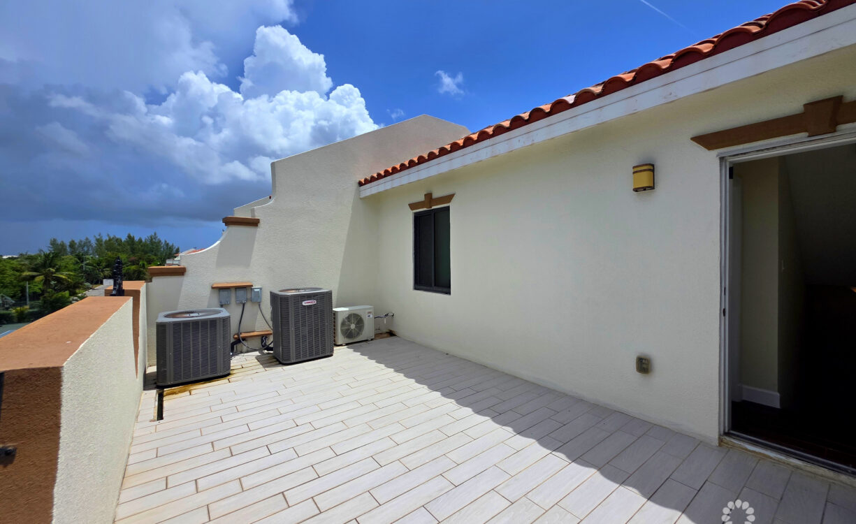 SAN SEBASTIAN PHASE 2 | 4BED/3.5BATH | GARDEN & POOL VIEW