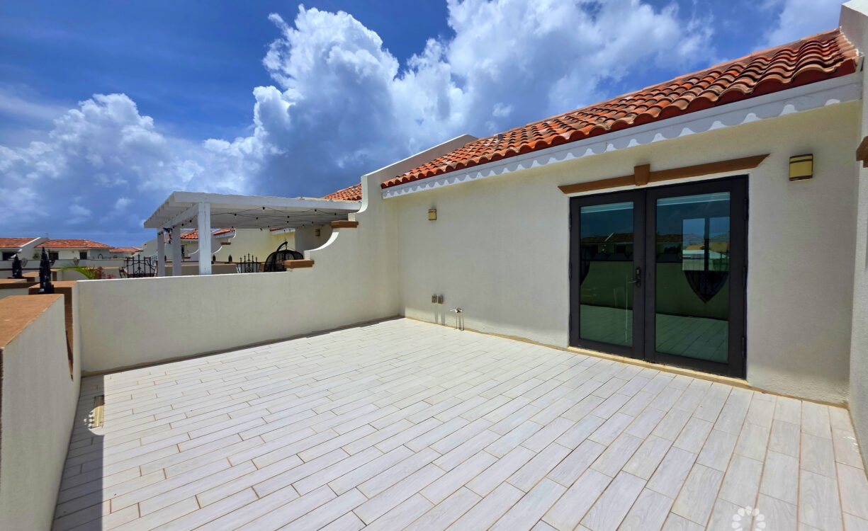SAN SEBASTIAN PHASE 2 | 4BED/3.5BATH | GARDEN & POOL VIEW