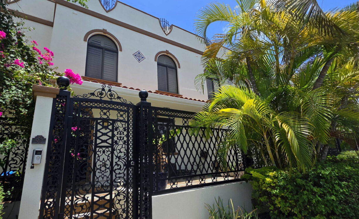 SAN SEBASTIAN PHASE 2 | 4BED/3.5BATH | GARDEN & POOL VIEW