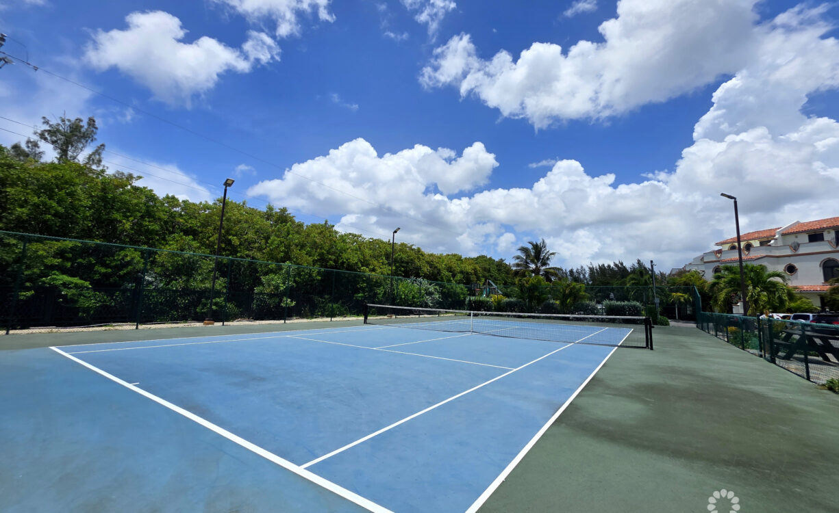 SAN SEBASTIAN PHASE 2 | 4BED/3.5BATH | GARDEN & POOL VIEW