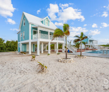 THE PALMS, LITTLE CAYMAN BEACHFRONT COTTAGE