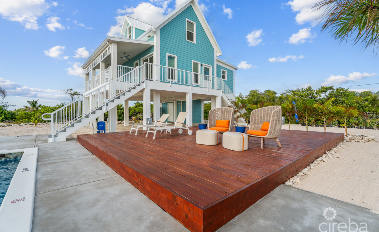 THE PALMS, LITTLE CAYMAN BEACHFRONT COTTAGE