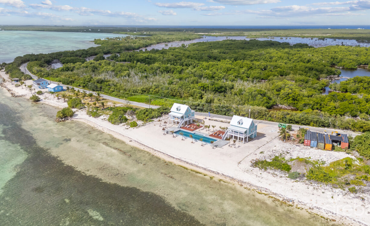 THE PALMS, LITTLE CAYMAN BEACHFRONT COTTAGE