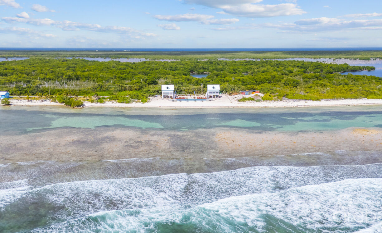 THE PALMS, LITTLE CAYMAN BEACHFRONT COTTAGE