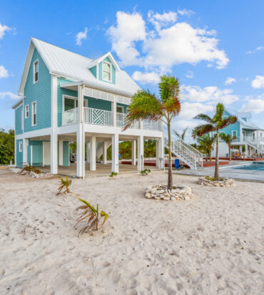 THE PALMS, LITTLE CAYMAN BEACHFRONT COTTAGE