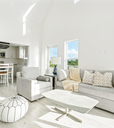 THE PALMS, LITTLE CAYMAN BEACHFRONT COTTAGE