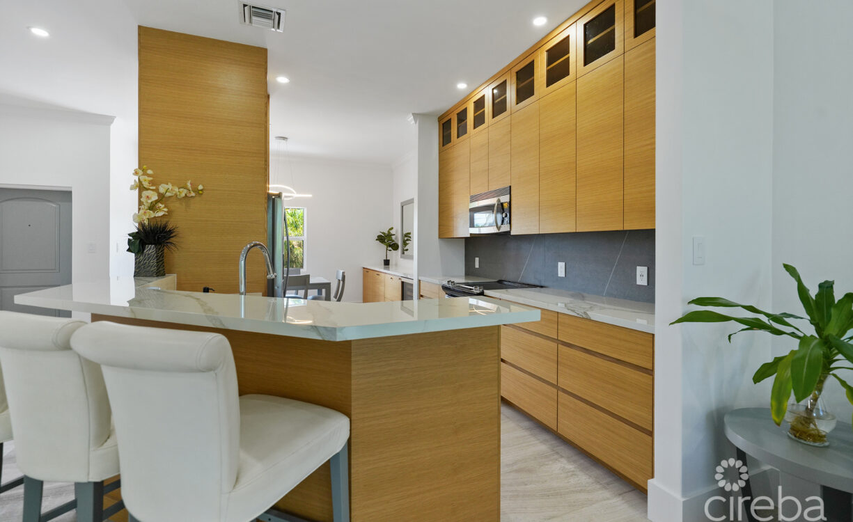 TURNBERRY  EAST #3 , CRYSTAL HARBOUR